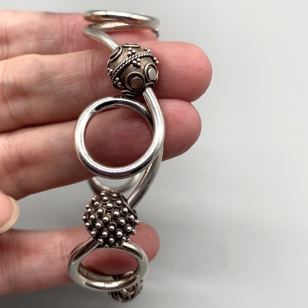 Unique sterling silver bangle bracelet with decorative sterling beads 🌸 - Picture 5 of 8